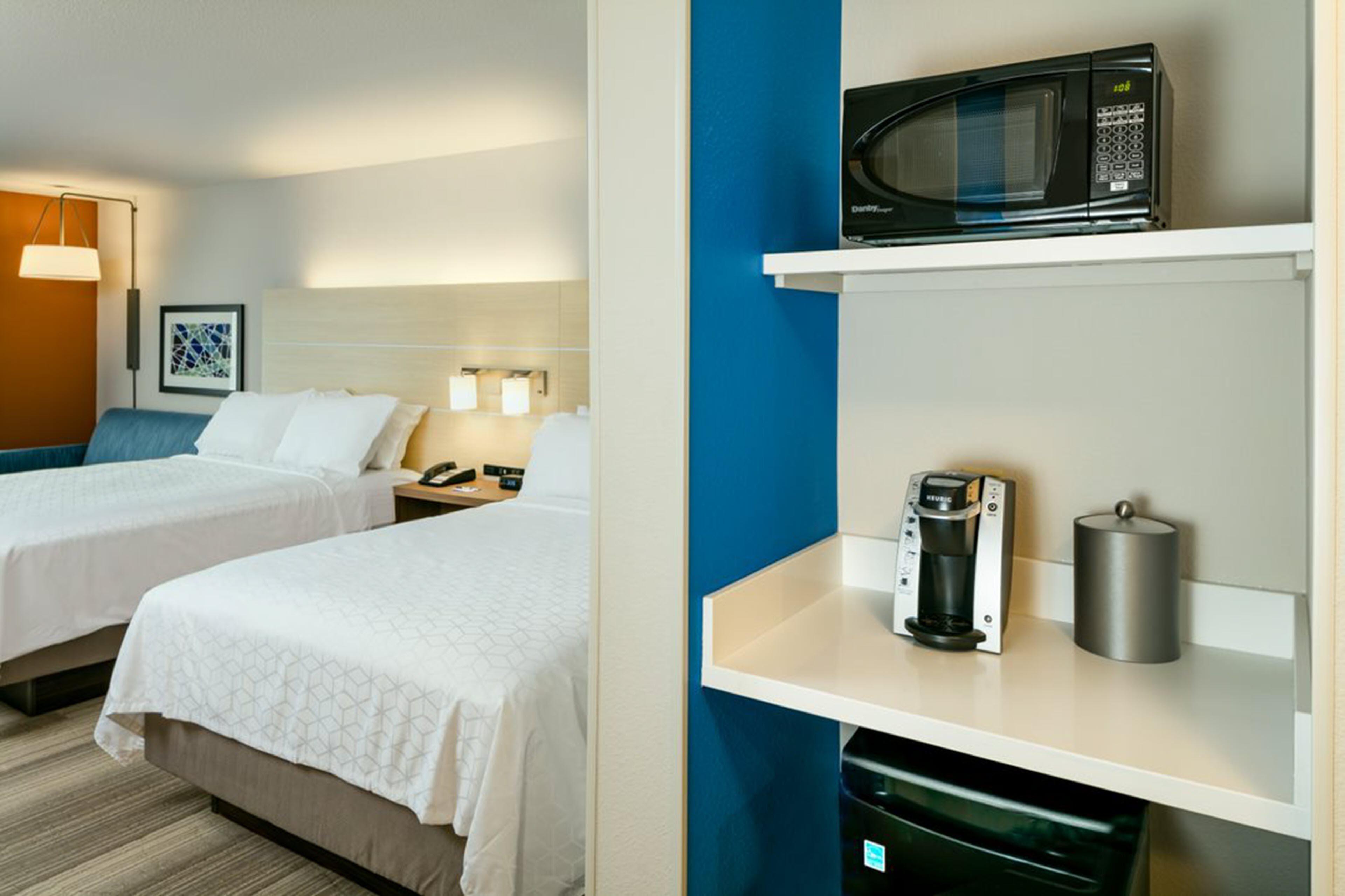 Holiday Inn Express & Suites - Medford By Ihg Zewnętrze zdjęcie