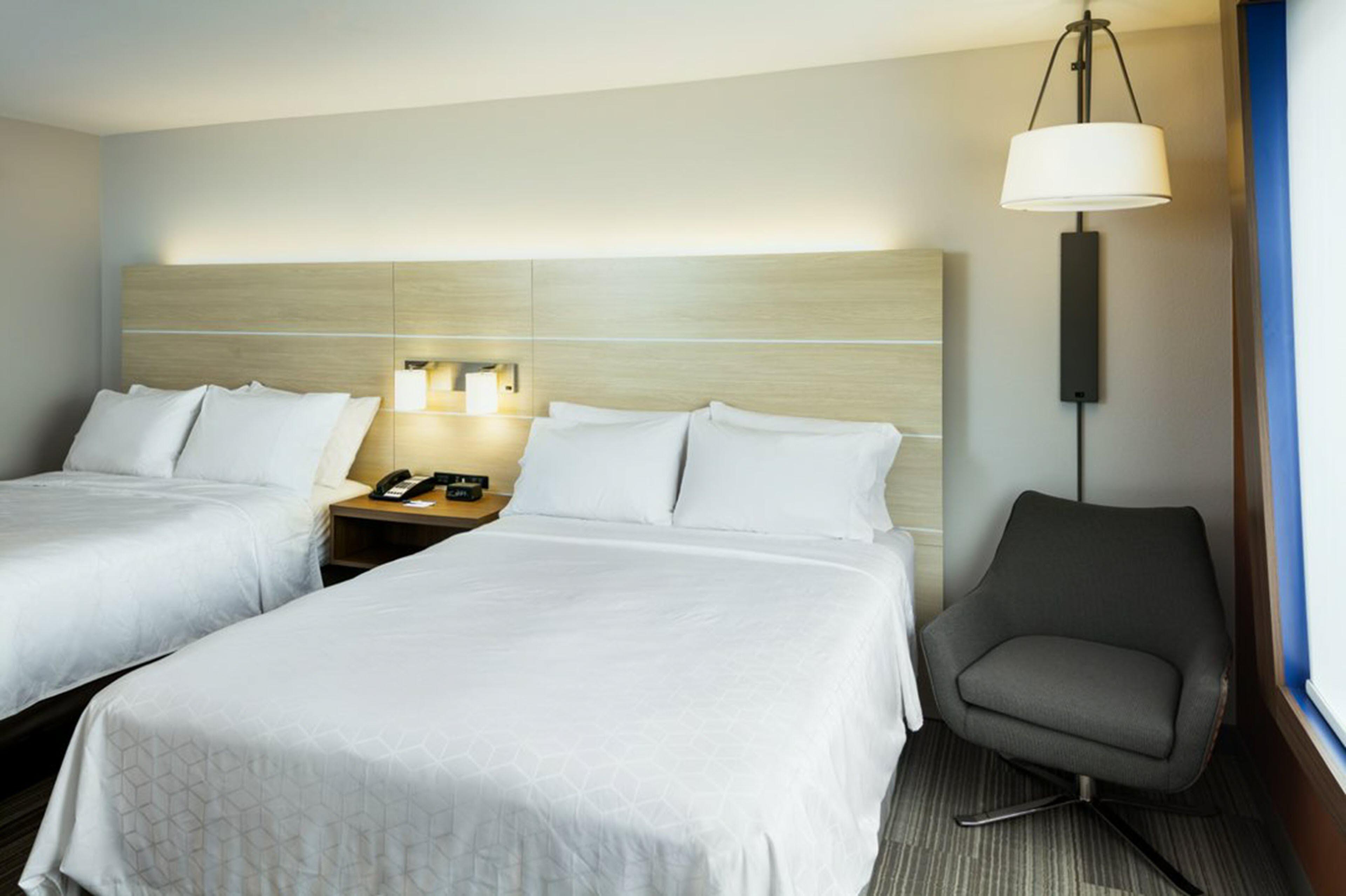 Holiday Inn Express & Suites - Medford By Ihg Zewnętrze zdjęcie