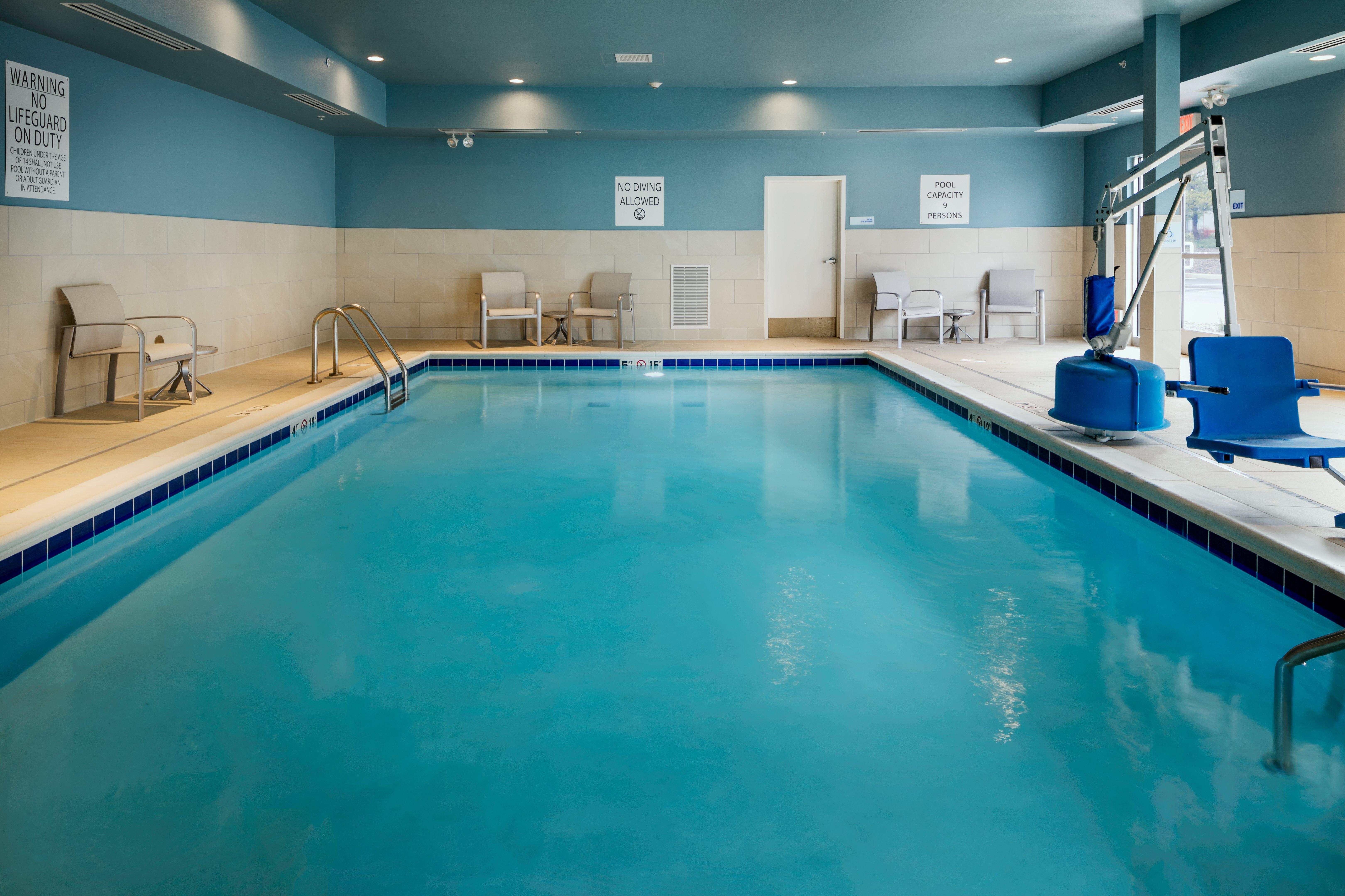 Holiday Inn Express & Suites - Medford By Ihg Zewnętrze zdjęcie